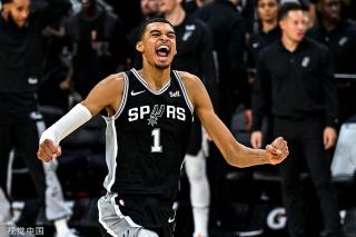 团队战术执 团队战术执