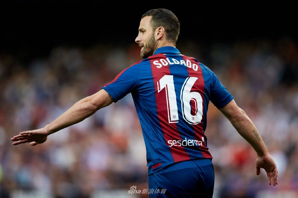 阵容与战术 阵容与战术